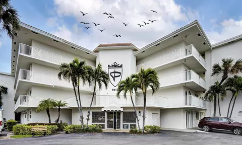 1910 S Ocean Blvd #204, Delray Beach, FL 33483