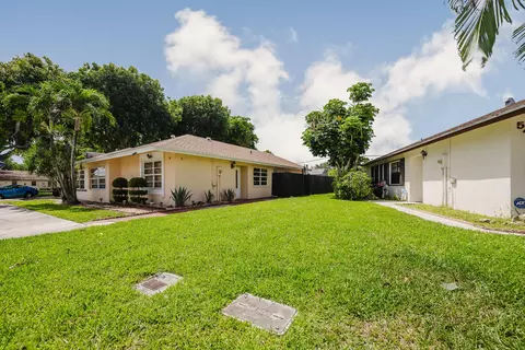 5402 Bonky Ct #102B, West Palm Beach, FL 33415