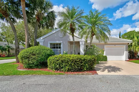 49 Admirals Ct, Palm Beach Gardens, FL 33418