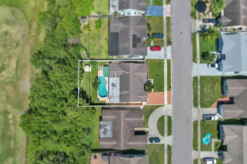 9341 SW 1st Pl, Boca Raton, FL 33428