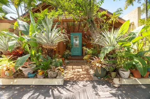 6101 NW 32nd Way, Fort Lauderdale, FL 33309