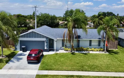 1381 Wyndcliff, Wellington, FL 33414