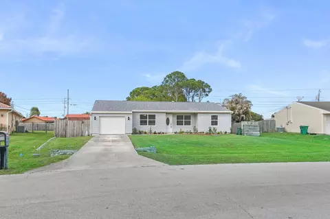 1853 SE Dranson Cir, Port Saint Lucie, FL 34952