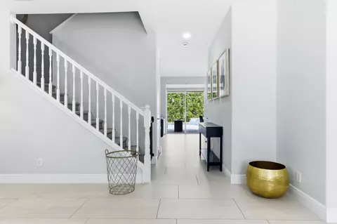 Entry Way - 573 Cocoplum Dr E, Jupiter, FL 33458 photo 3 of 4