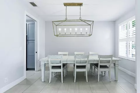 Dining - 573 Cocoplum Dr E, Jupiter, FL 33458 photo 1 of 2