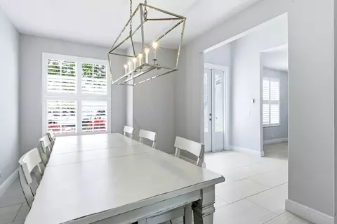 Dining - 573 Cocoplum Dr E, Jupiter, FL 33458 photo 2 of 2