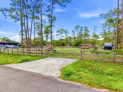 17221 87th Ln N, The Acreage, FL 33470