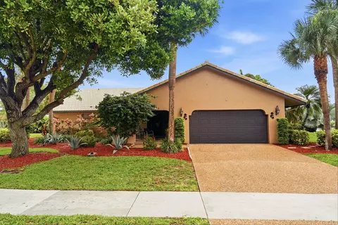 2490 Lob Lolly Ln, Deerfield Beach, FL 33442