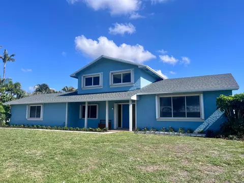 3905 Flag Dr, Palm Beach Gardens, FL 33410