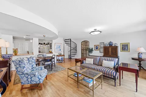 670 Tennis Club Dr #303, Fort Lauderdale, FL 33311