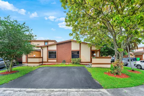 6368 NW 29th St, Sunrise, FL 33313