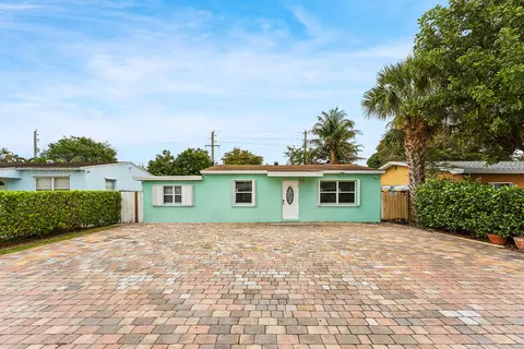 522 Jackson Ave, Greenacres, FL 33463