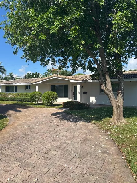Exterior - 5111 NE 27th Ter NE, Lighthouse Point, FL 33064 photo 10 of 10