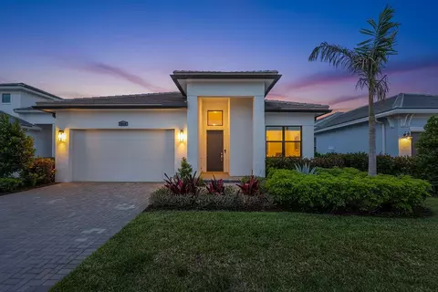 9114 SW Arco Way, Port Saint Lucie, FL 34987