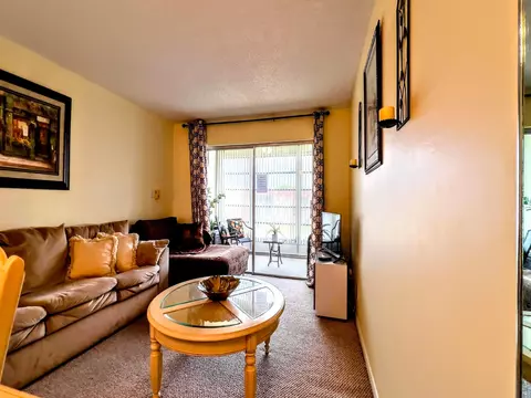 8901 Sunrise Lakes Blvd #307, Sunrise, FL 33322 photo 7
