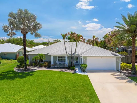 5064 SE Horseshoe Point Rd, Stuart, FL 34997