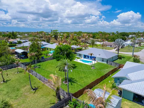 View/Area - 5064 SE Horseshoe Point Rd, Stuart, FL 34997 photo 4 of 7
