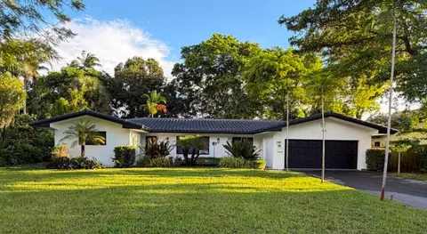 4190 SW 4th St, Plantation, FL 33317