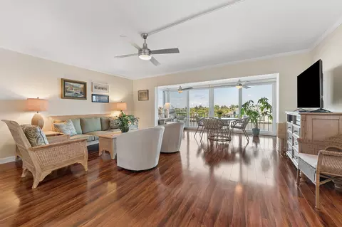 555 SE 6th Ave #3D, Delray Beach, FL 33483