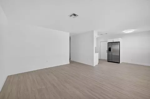 4807 NE 18th Ave, Oakland Park, FL 33334