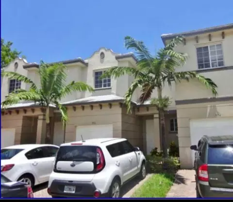 976 Abaco Ln, West Palm Beach, FL 33404