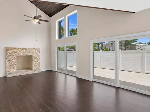 3432 NE 16th Ave, Oakland Park, FL 33334