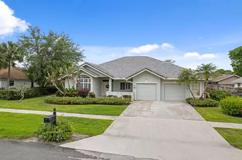 1931 Staimford Cir, Wellington, FL 33414
