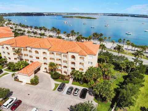 Undisclosed, Fort Pierce, FL 34949