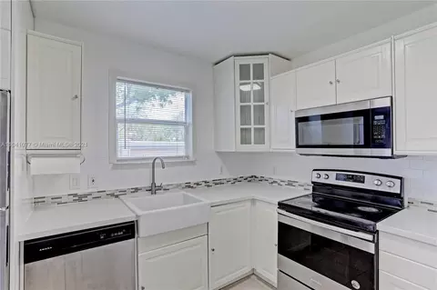 3810 N Jog Rd #106, West Palm Beach, FL 33411