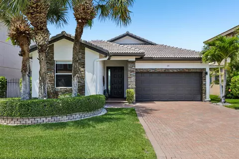 121 Bellezza Ter, Royal Palm Beach, FL 33411