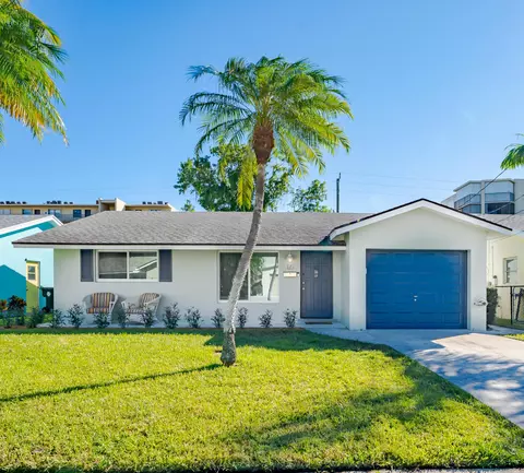 69 S 18th Ave S, Lake Worth Beach, FL 33460