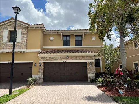 9628 Town Parc Cir S, Parkland, FL 33076