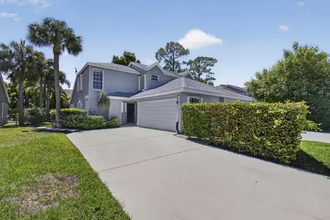 936 Honeytree Ln #A, Wellington, FL 33414