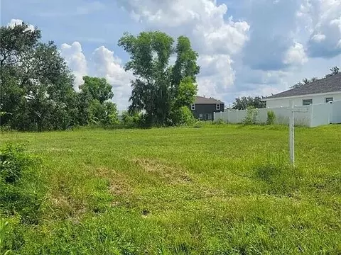 2205 NE 25th Ter, Cape Coral, FL 33909