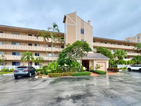 7006 Huntington Ln #306, Delray Beach, FL 33446