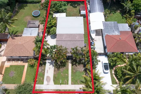 820 SW 18th Ct, Fort Lauderdale, FL 33315