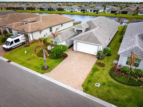 11949 SW Coral Cove Pkwy, Port Saint Lucie, FL 34987