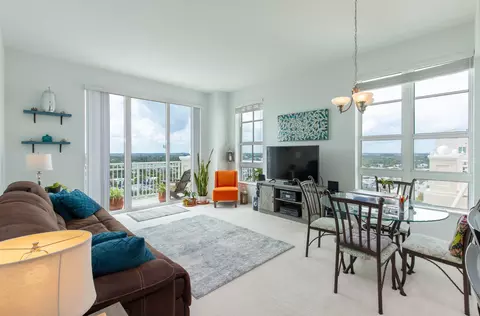 350 N Federal Hwy #PH04, Boynton Beach, FL 33435