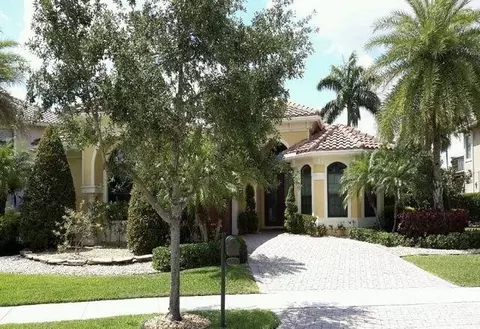 10272 Emerson St, Parkland, FL 33076