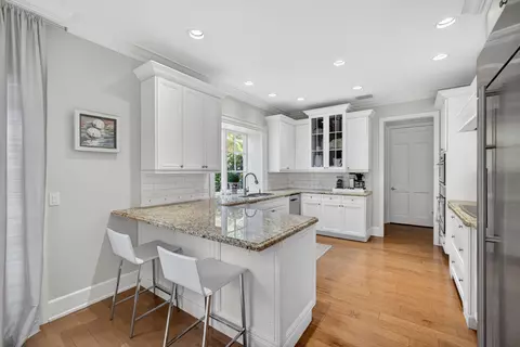 Kitchen - 113 Terrapin Trl, Jupiter, FL 33458 photo 1 of 4