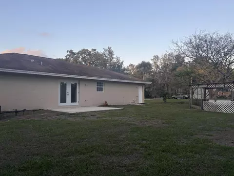Exterior - 9166 SE 63rd Dr, Okeechobee, FL 34974 photo 2 of 2