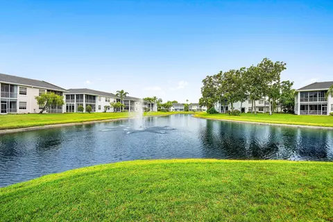 5064 Lake Catalina Dr #A, Boca Raton, FL 33496