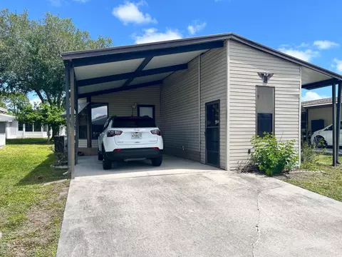 240 Mangrove Bay Pl, Fort Pierce, FL 34982