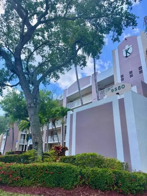 9580 Weldon Cir #K304, Tamarac, FL 33321