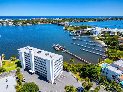 231 E Lantana Road Rd E #203, Lantana, FL 33462