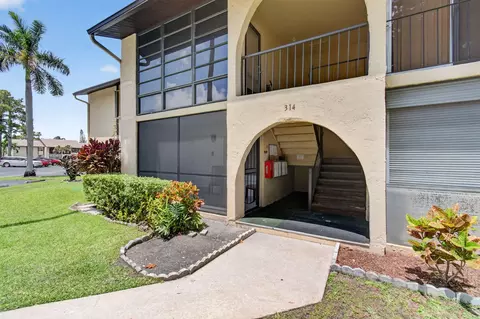 314 Pine Ridge Cir #A1, Greenacres, FL 33463
