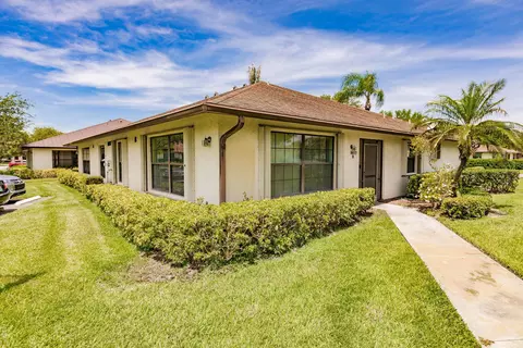 1607 Laurel Leaf Ln #B, Fort Pierce, FL 34950
