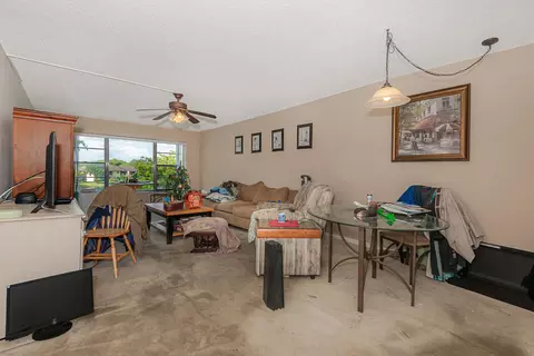 3955 N Nob Hill Rd #306, Sunrise, FL 33351