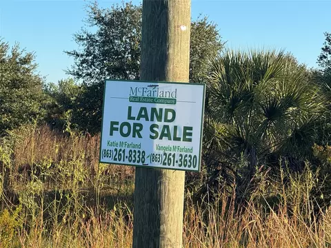 2025 Cabbage Ln, Okeechobee, FL 34974 photo 10