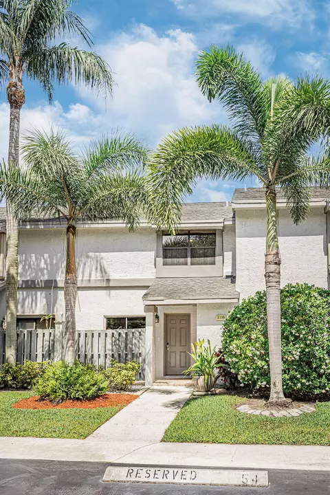 3335 Carambola Cir S, Coconut Creek, FL 33066